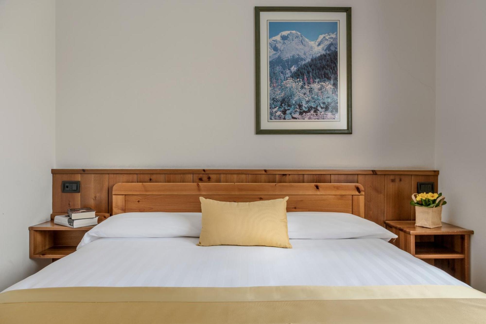 Hotel Cristallo Бормио Екстериор снимка